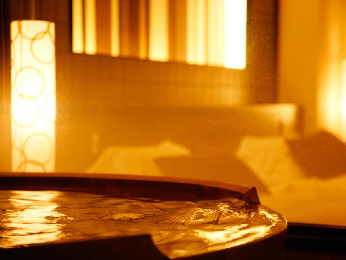 Notoya Hotel Komatsu  Buitenkant foto