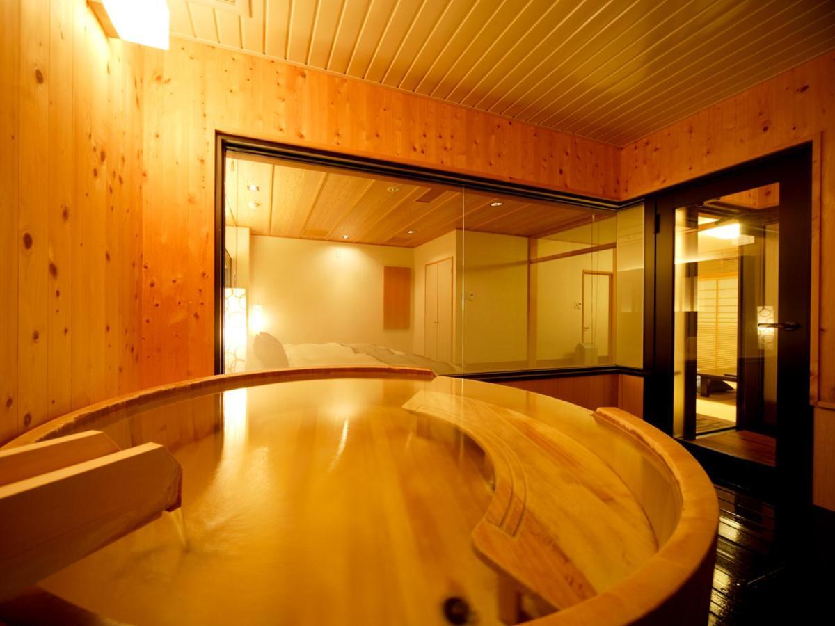 Notoya Hotel Komatsu  Buitenkant foto