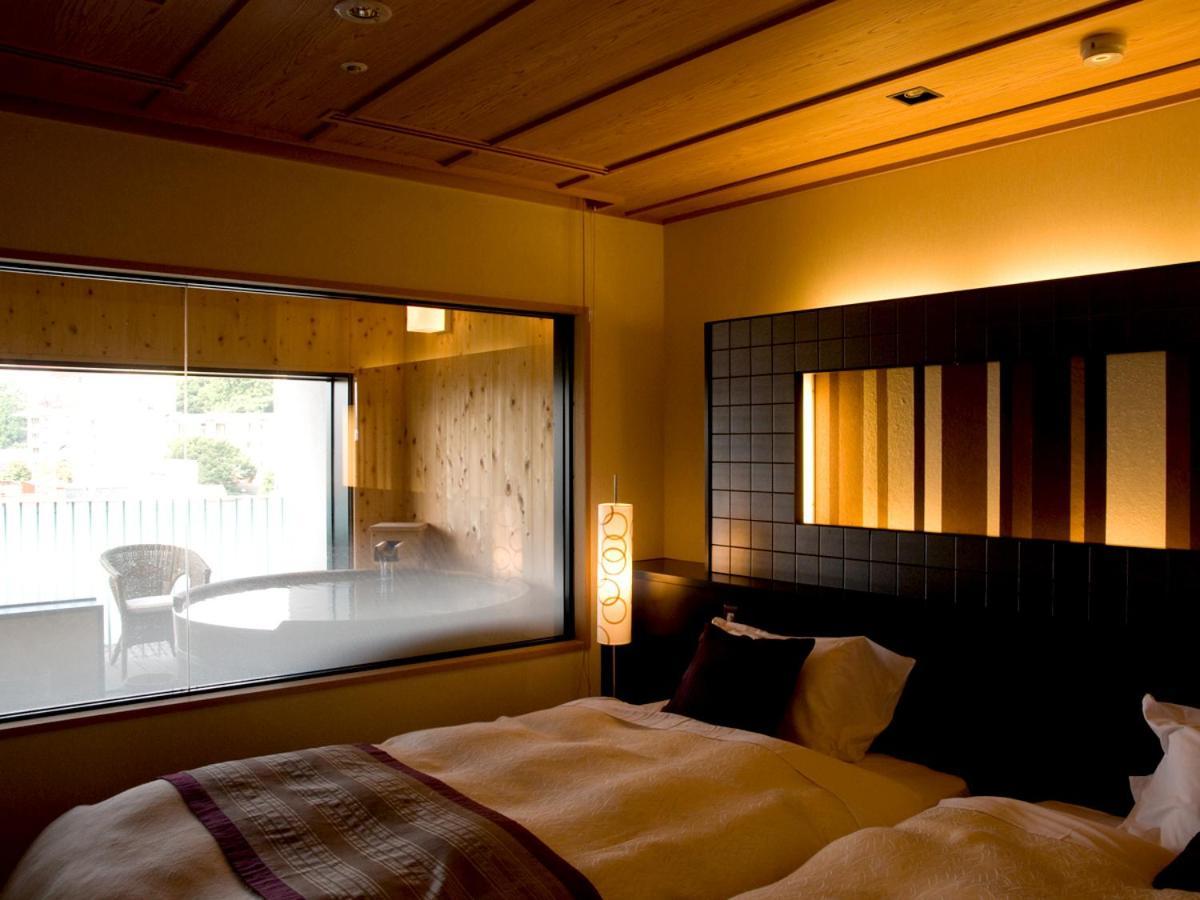 Notoya Hotel Komatsu  Buitenkant foto
