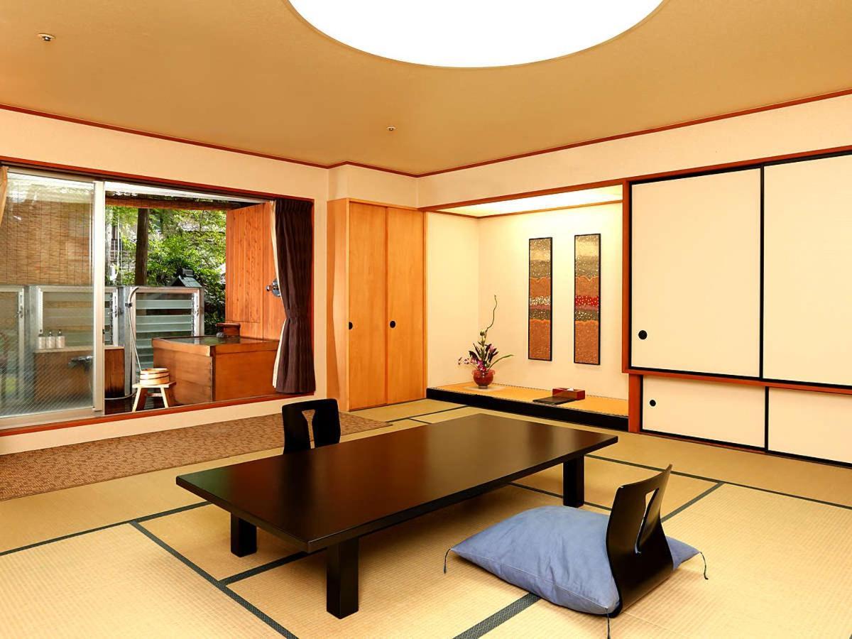 Notoya Hotel Komatsu  Buitenkant foto