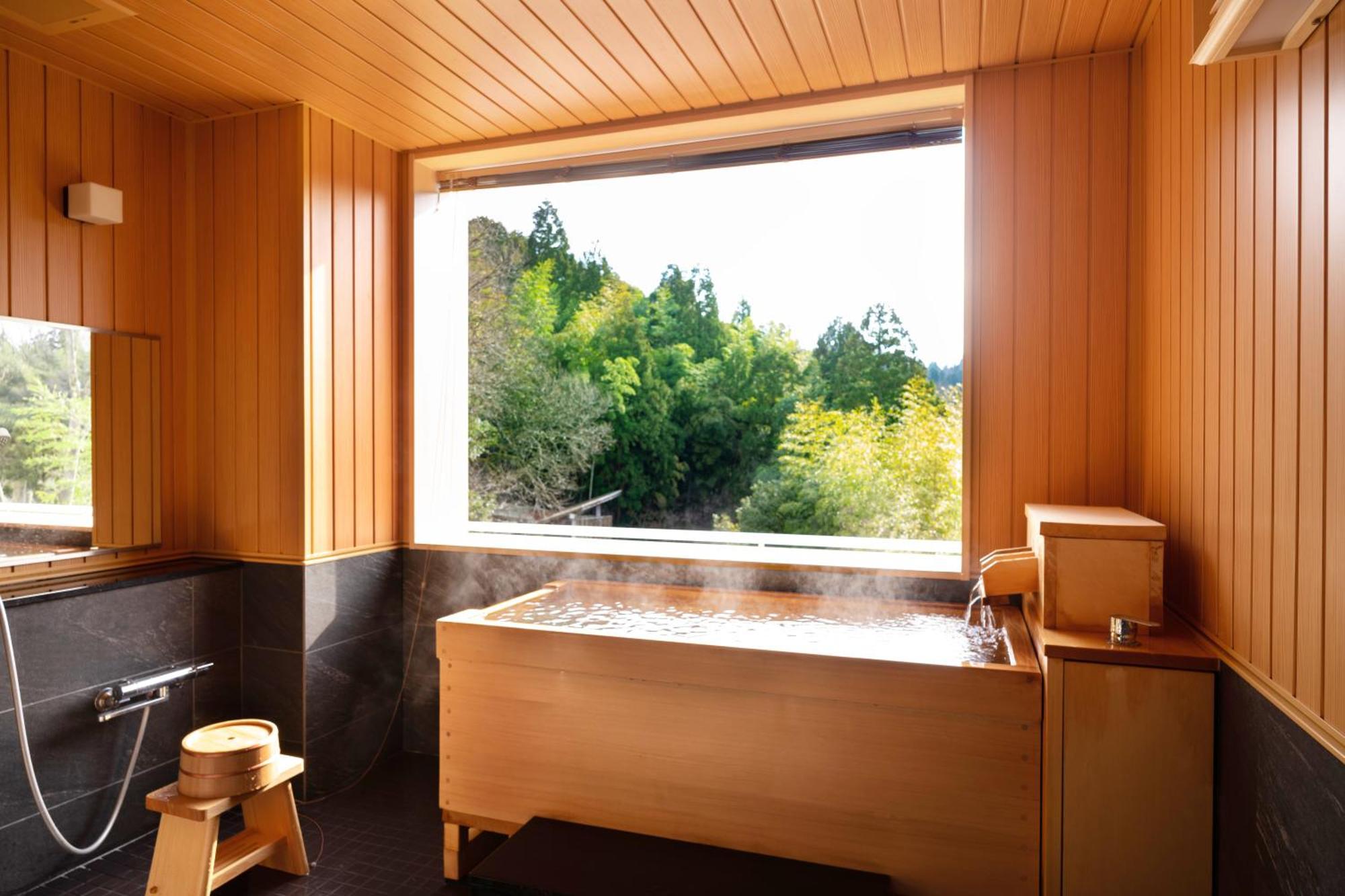 Notoya Hotel Komatsu  Buitenkant foto